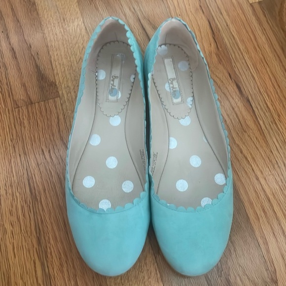Boden Shoes - Boden Scalloped Ballet Flats - suede teal - size 7